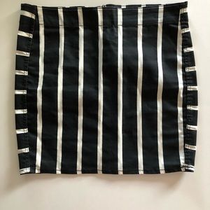 H&M Black/White Skirt